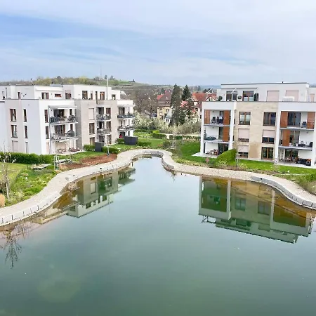 Apartamento Amao-stays I 60qm Penthouse I King-size Boxspringbett I Seeblick I Europapark *