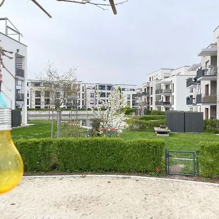 Amao-stays I 60qm Penthouse I King-size Boxspringbett I Seeblick I Europapark Apartamento Kenzingen