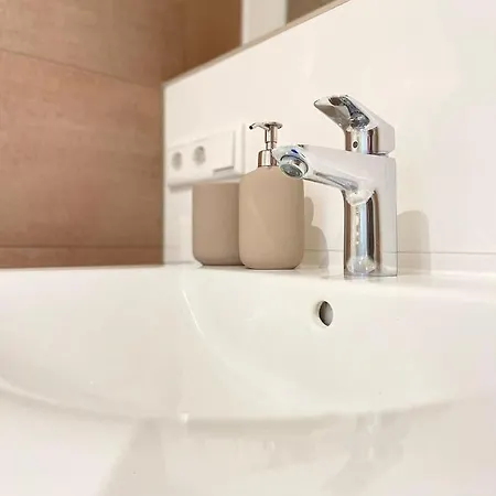Apartamento Amao-stays I 60qm Penthouse I King-size Boxspringbett I Seeblick I Europapark *
